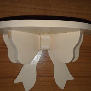 Adorable Wall Mounted Bow Shelf